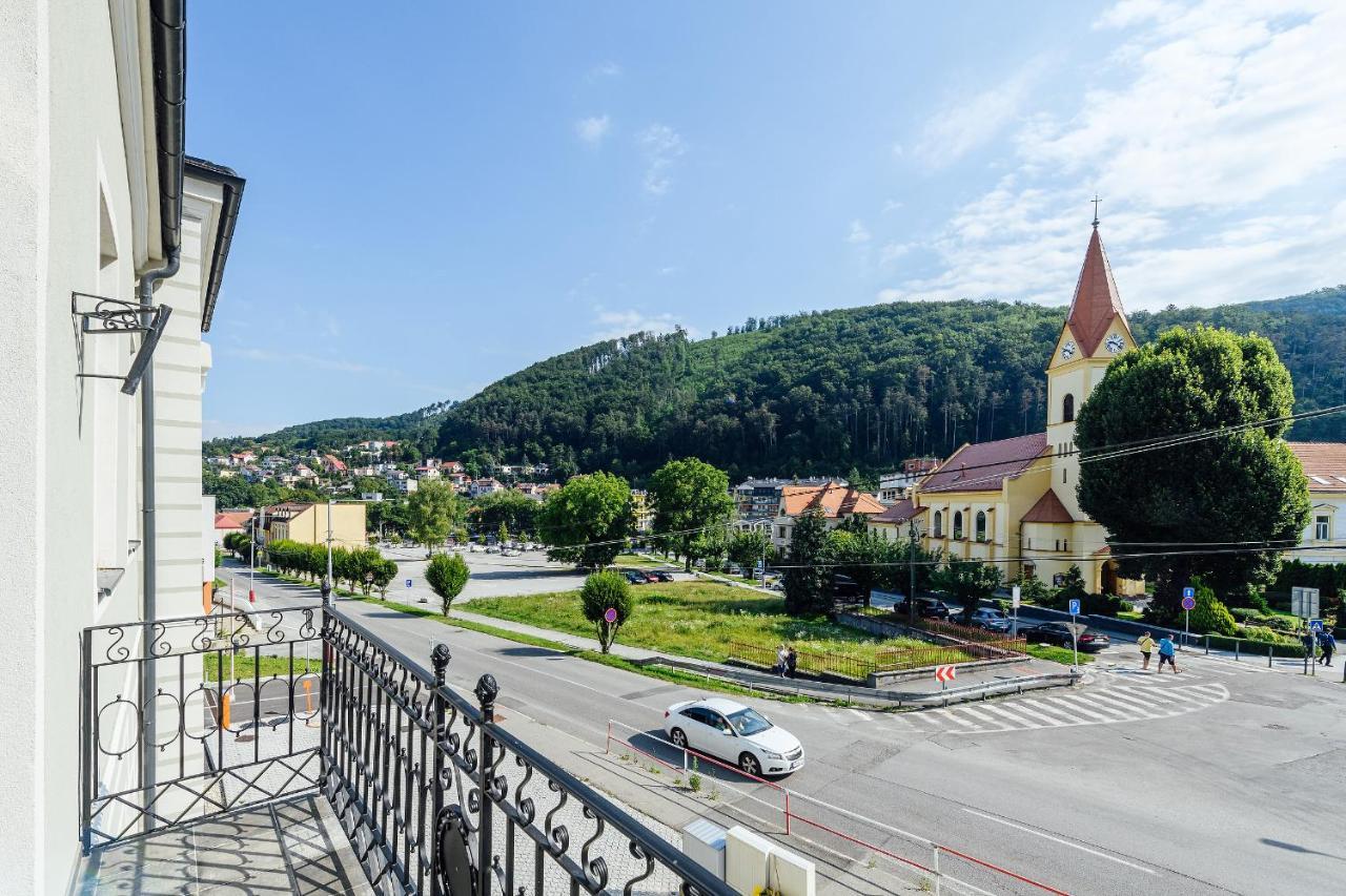 Apartmanovy Dom Grand - Contactless Check In Trencianske Teplice Exterior photo